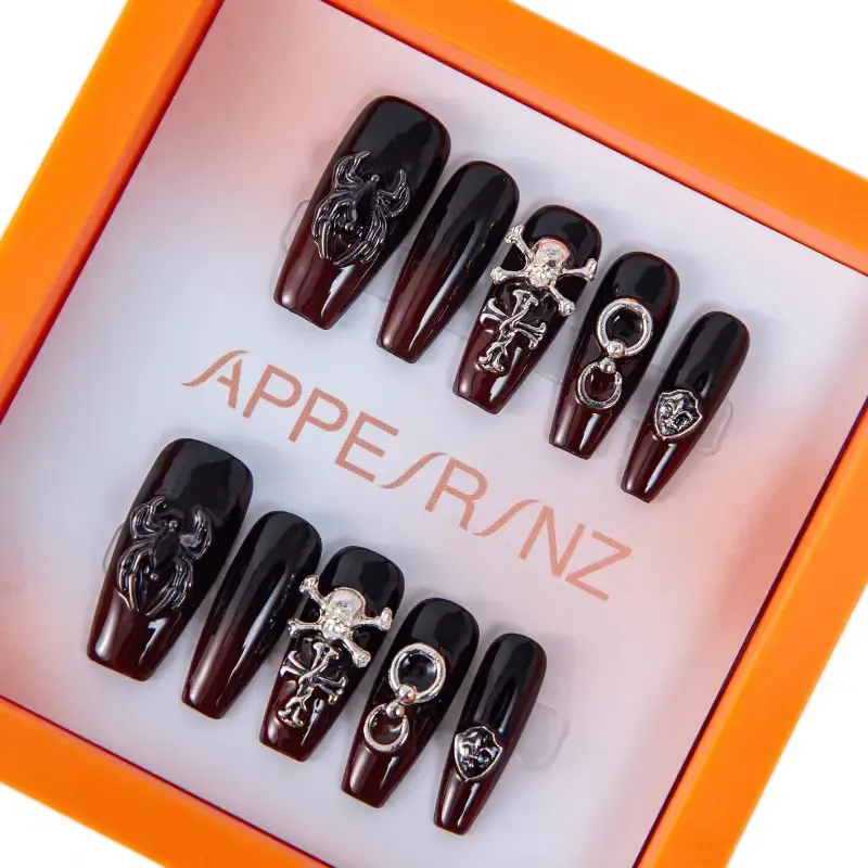 Shadow Bones Press-On Nails | Gothic Skull & Metal Accents - Appearanz