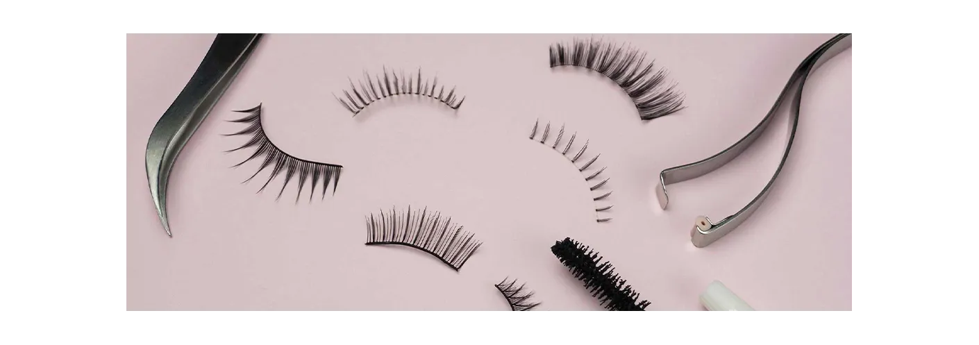 Eyelashes 101: The Differences Between Silk and Mink